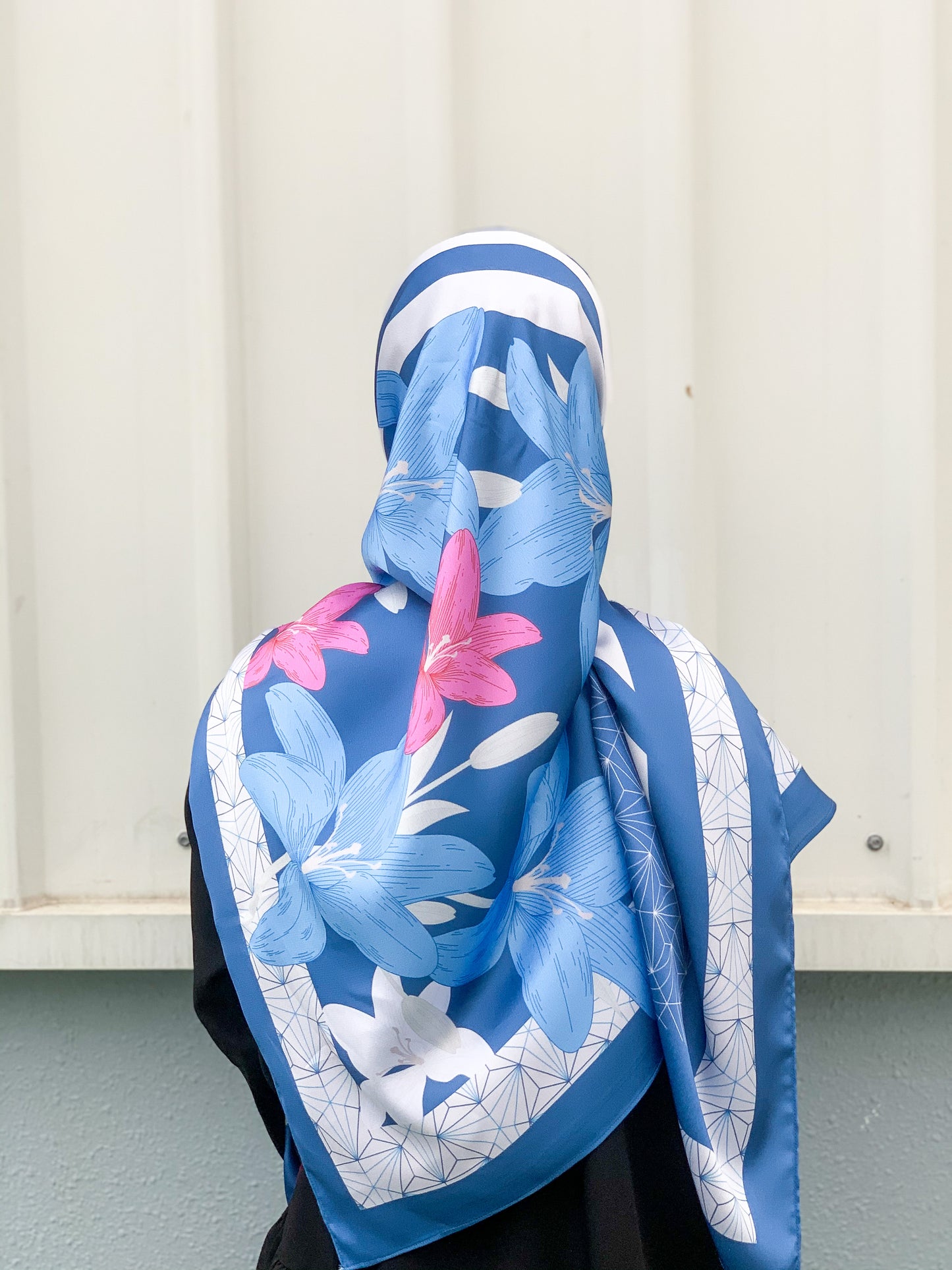 Gallivant Series Blue: Blom